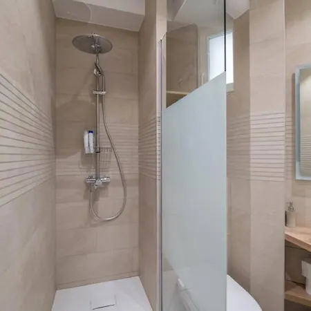 Cosy And Spacious Near Champs Elysee アパート パリ